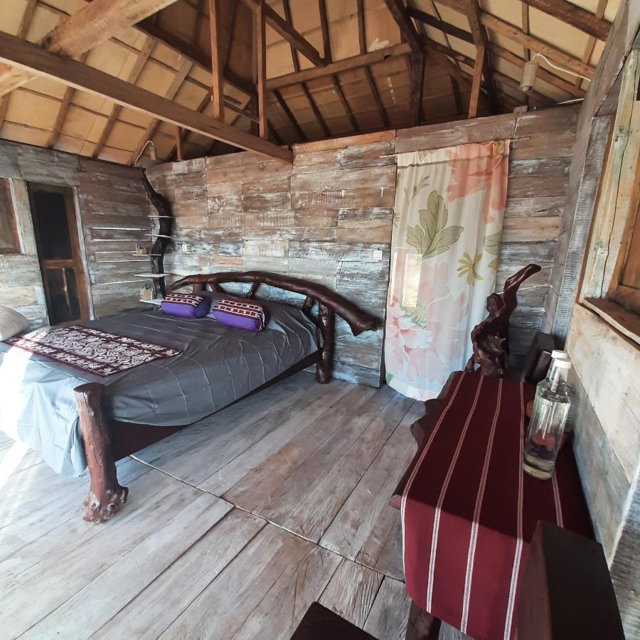 Hars Garden Sumba Hotel Waingapu Exterior photo