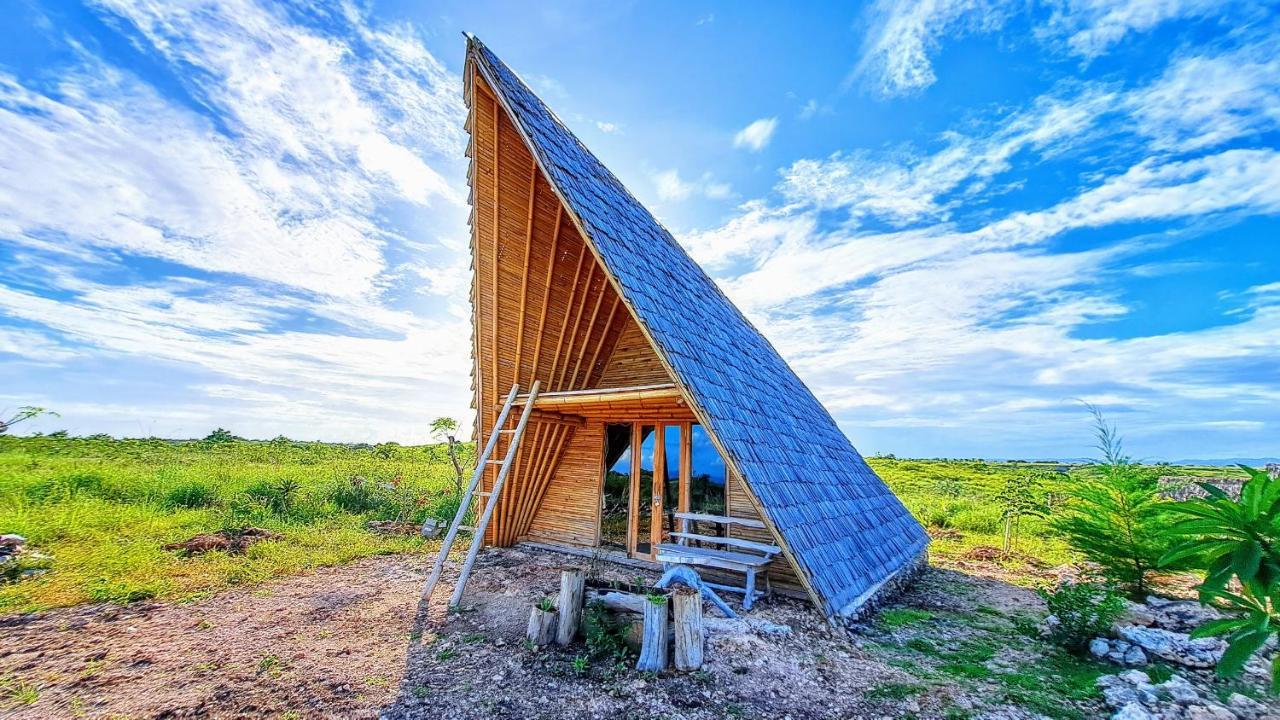 Hars Garden Sumba Hotel Waingapu Exterior photo